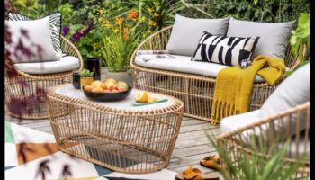 Υπάρχουν συμβουλές για τη διακόσμηση ενός εξωτερικού χώρου σαλονιού με έπιπλα από ρατάν;