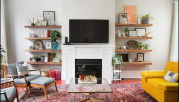 Δημιουργικοί τρόποι για να χρησιμοποιήσετε τα πλωτά ράφια στη διακόσμηση του σπιτιού