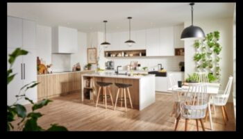 Πώς μπορώ να χρησιμοποιήσω τις σκανδιναβικές ιδέες διακόσμησης κουζίνας με ουδέτερη παλέτα χρωμάτων;